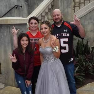 Meet your Posher, Christy